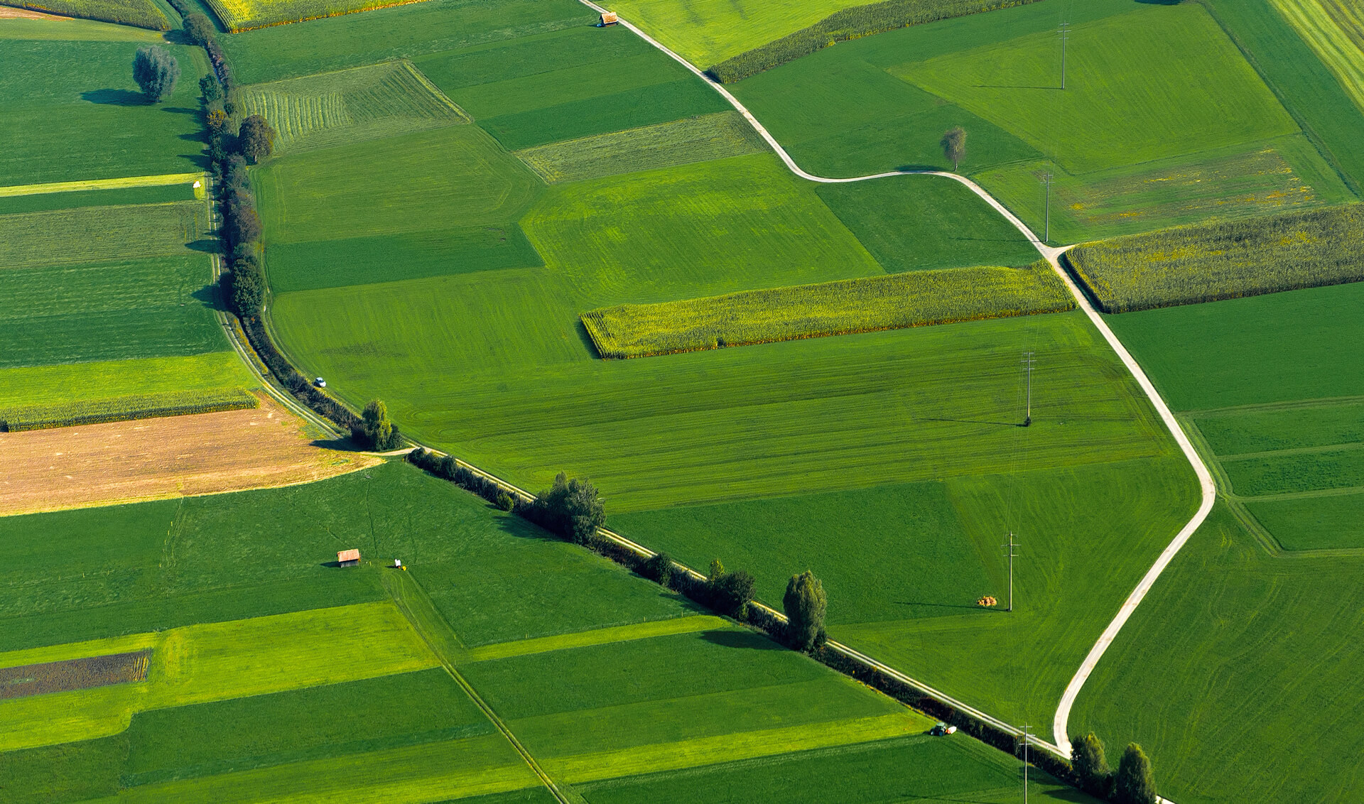 Levantamento e conferência da área real construída: precisão técnica e segurança jurídica com a AMBRA